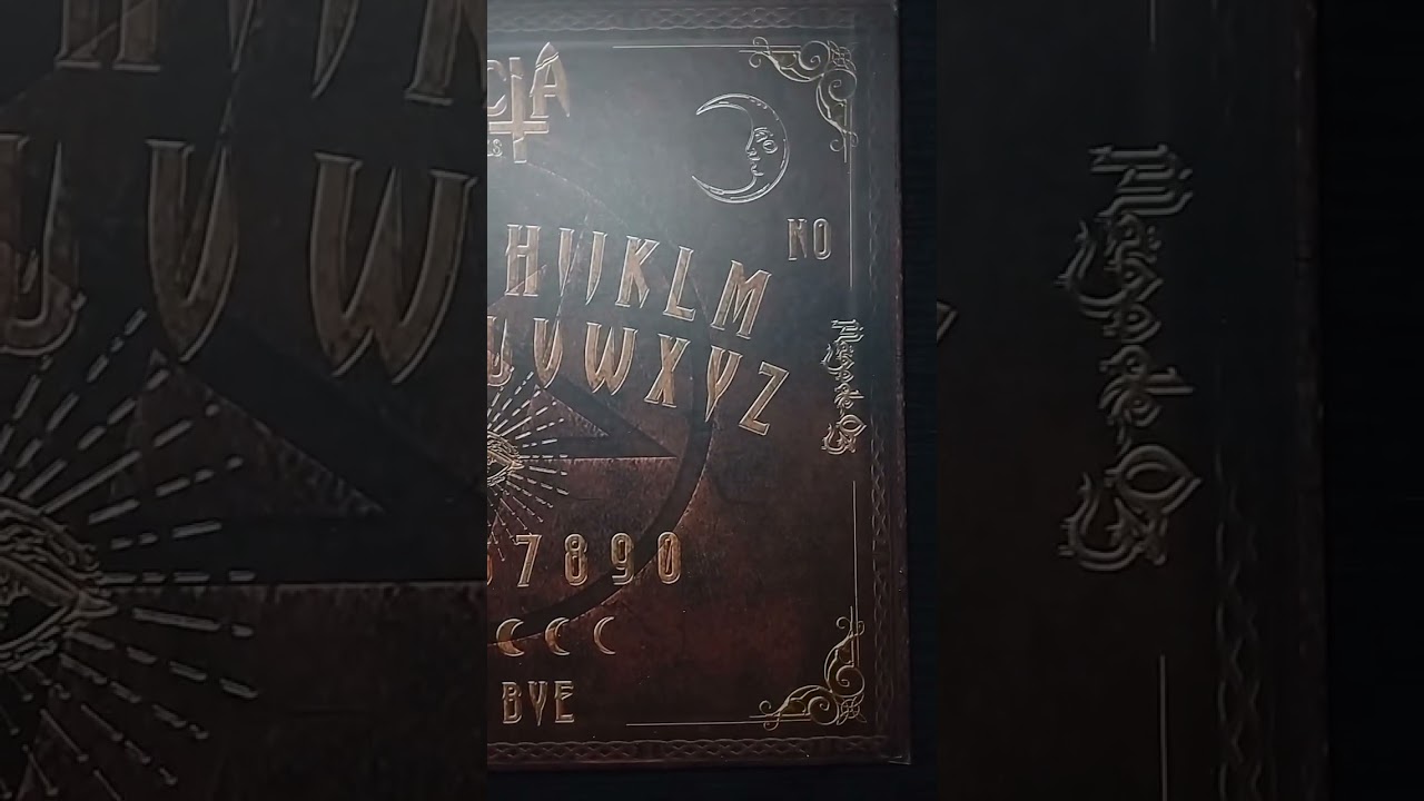 Finalmente tenemos el más reciente disco de Mago de Oz 