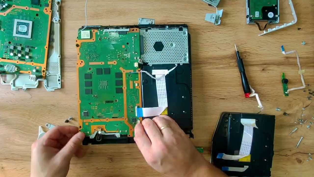PS4 Slim отказва да приема дискове - Оказа се не това, което мислех