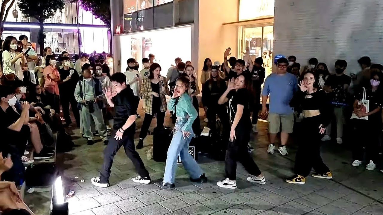 SATURDAY. BLACK MIST. DYNAMIC LEGENDARY PASSION BUSKING. HONGDAE STREET.