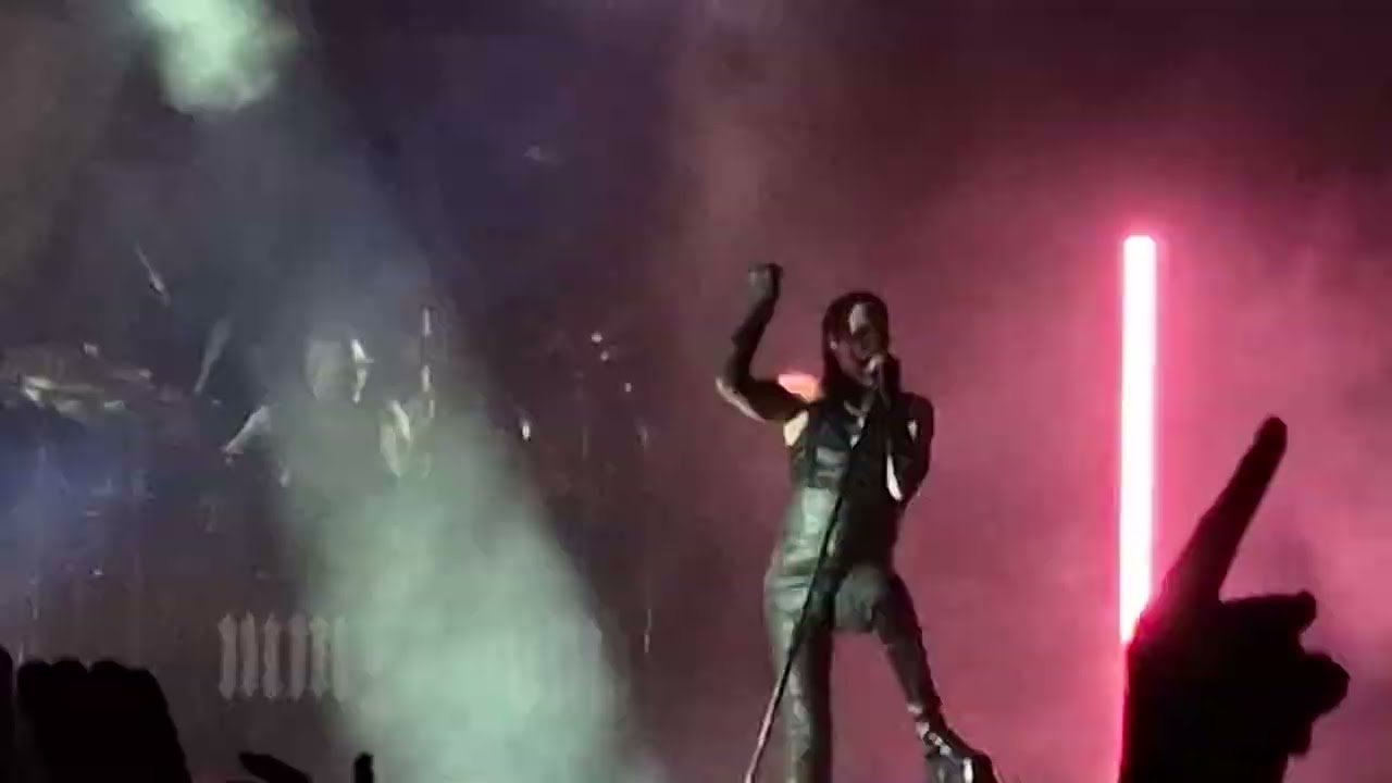 Marilyn Manson - This Is the New Shit Live in Mexico FENAPO