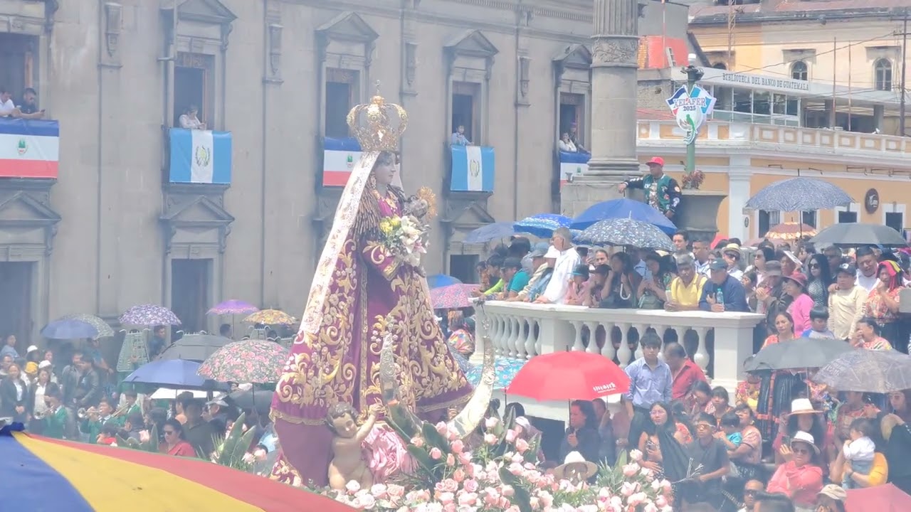 Procesión de Traslado | C.C.I.  Santísima Virgen del Rosario Quetzaltenango 2025
