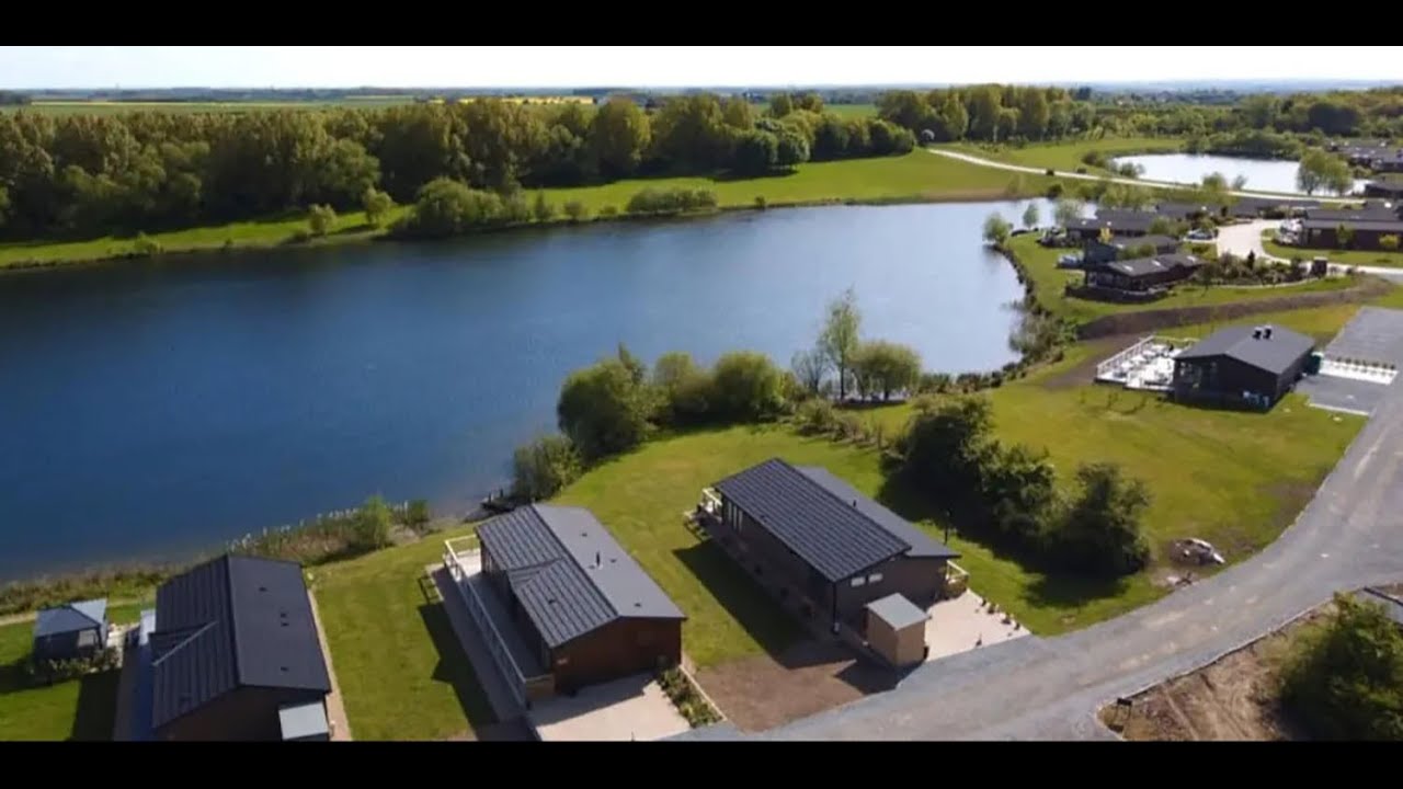 89 Heron Lakes Holiday Park - 2 bedroom holiday lodge for sale