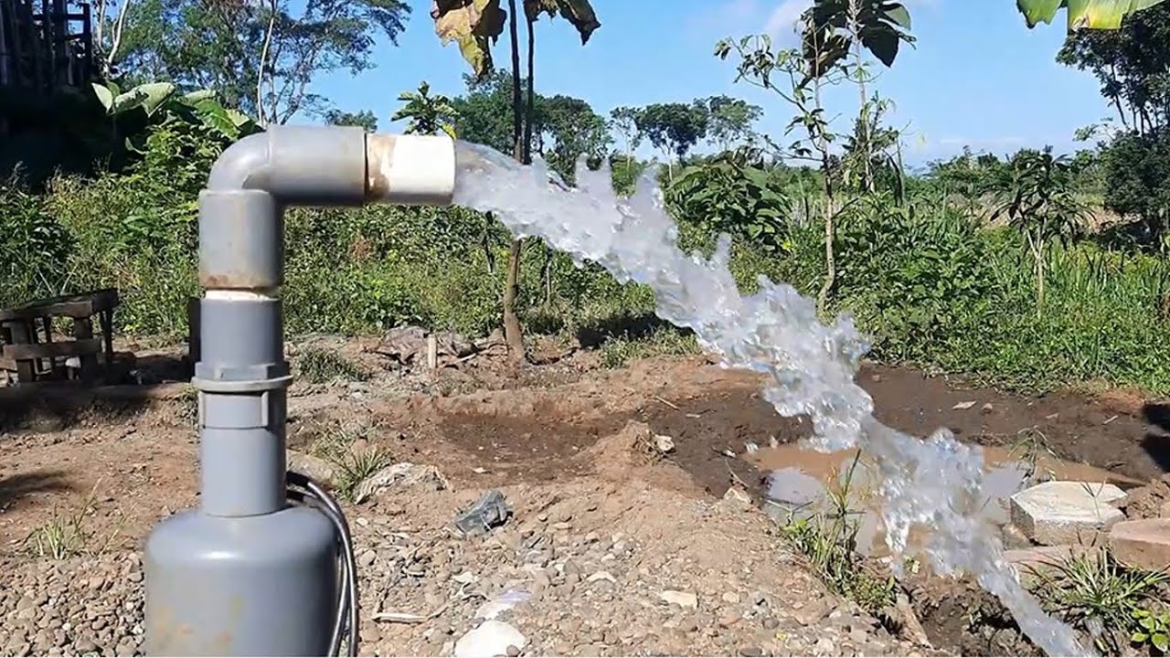 SUMUR BOR GUNUNG 🔴 Sukses di kedalaman 100 meter