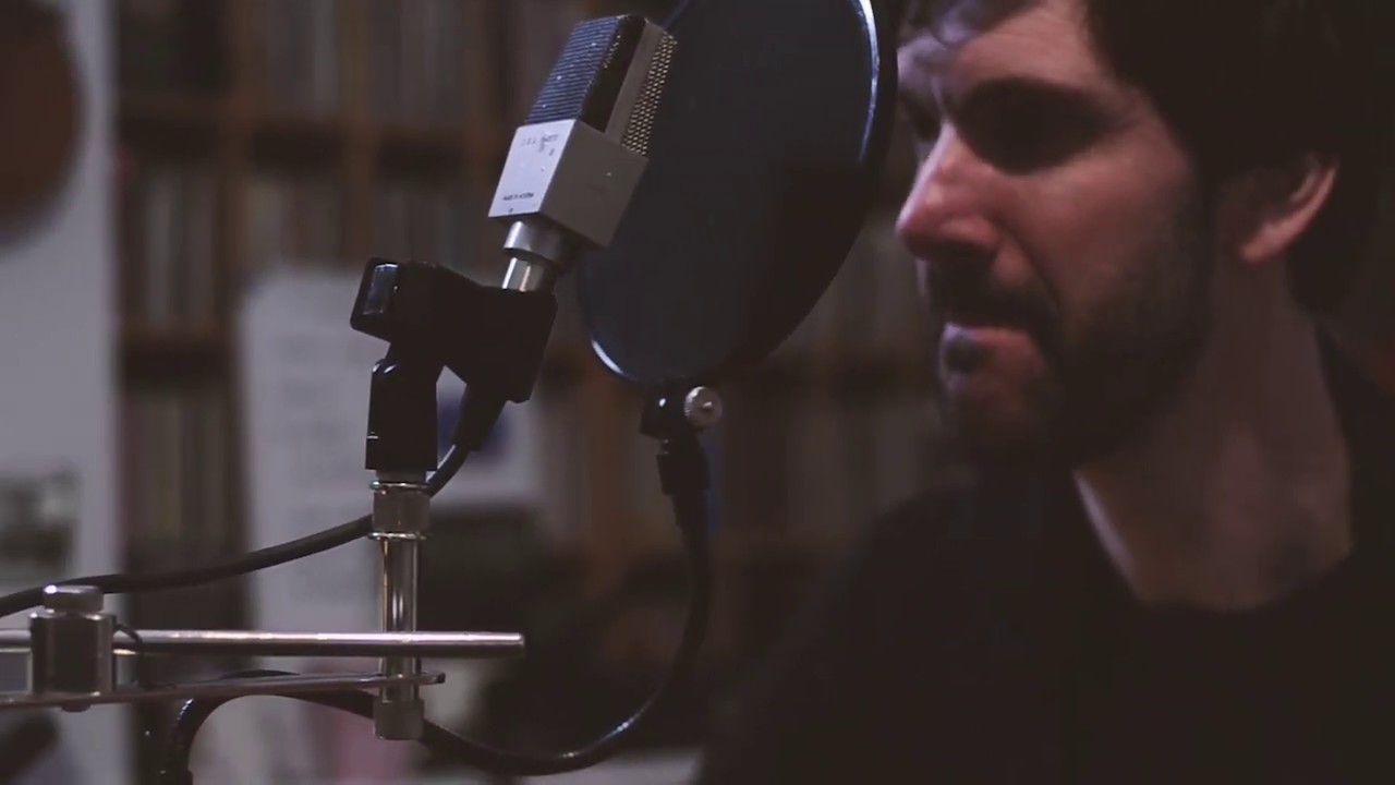 Hans Matheson/Alexi-P- The sun is all around you ( live from south street studios )