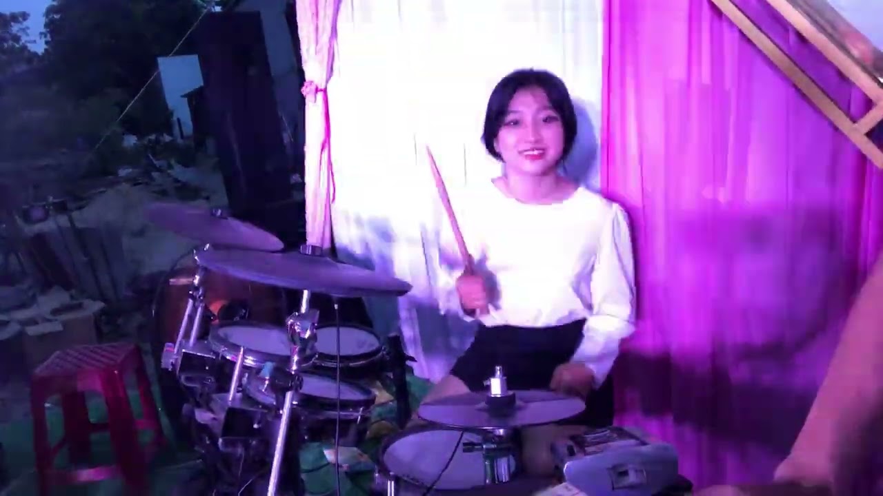 Con Tim M&ugrave; L&ograve;a (Cover) - Ni Ni Drum Cover