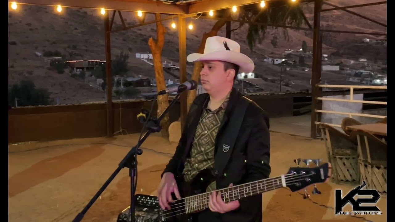 Los Triunfadores De Sinaloa - Los Barandales Del Puente (En Vivo 2024)