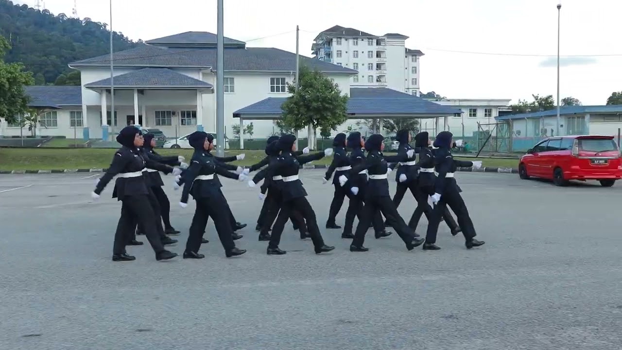 [JOHAN] Cabaran Kor Kadet Polis Peringkat Kebangsaan 2022 Kontinjen Pahang Wanita