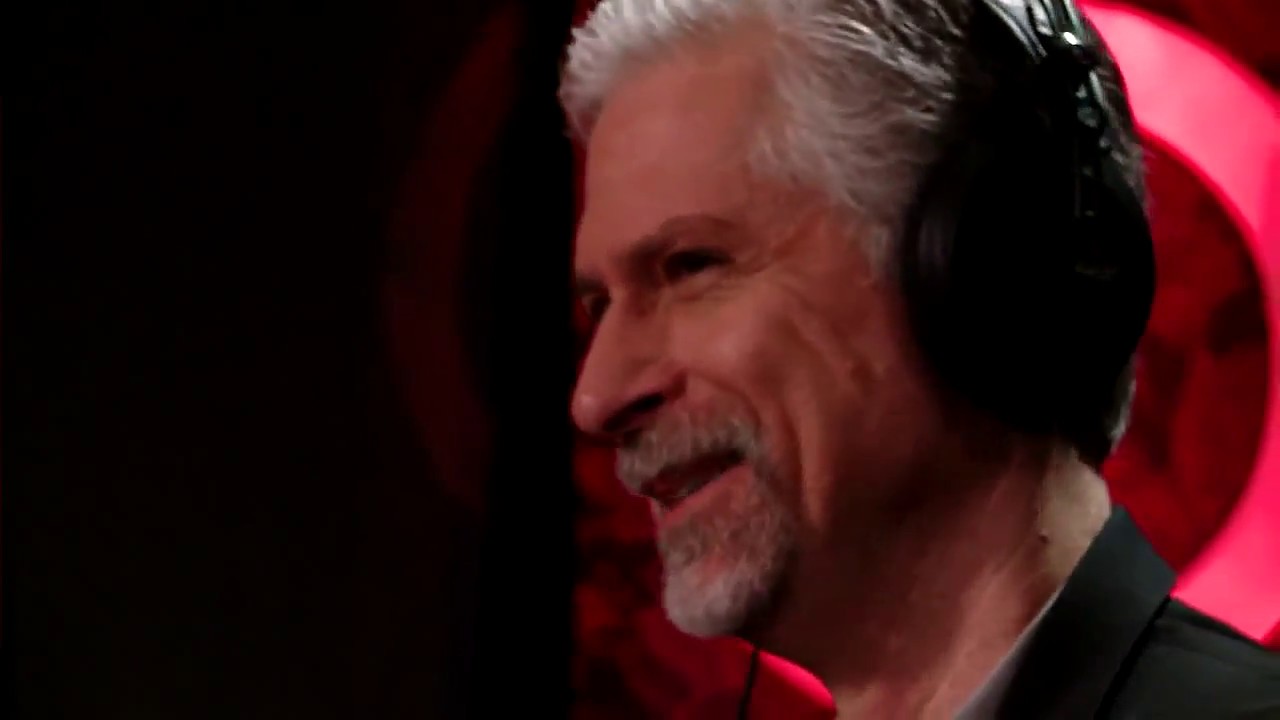 Hollywood Psychotherapist Barry Michels in Studio Q