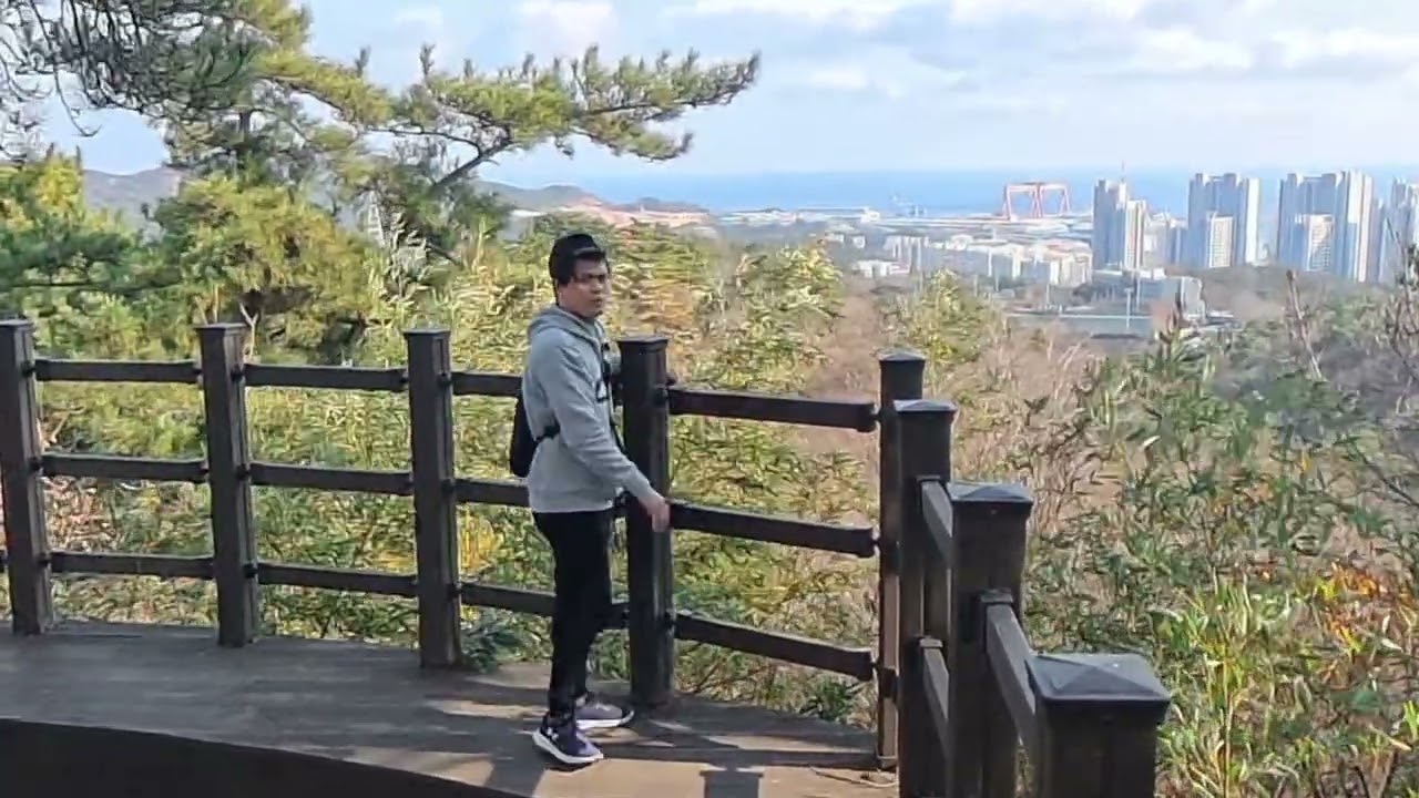 2 Hours Hiking