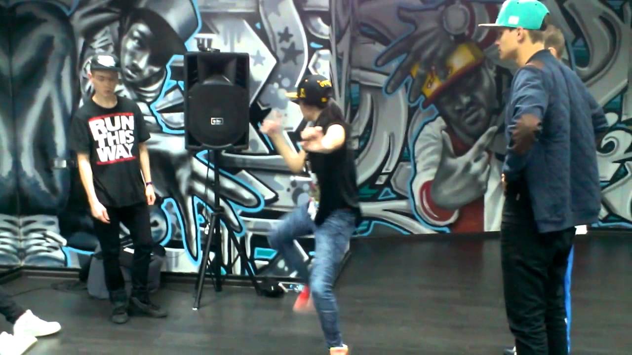 VIDEO0106