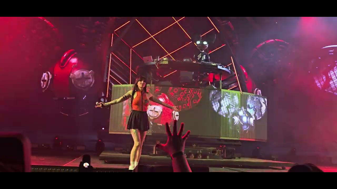 DeadMau5 Raise Your Weapon Live