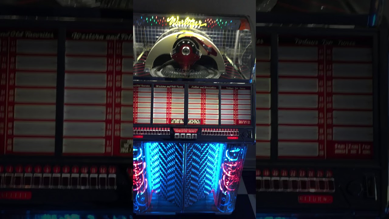 Stunning Wurlitzer 1700 Jukebox