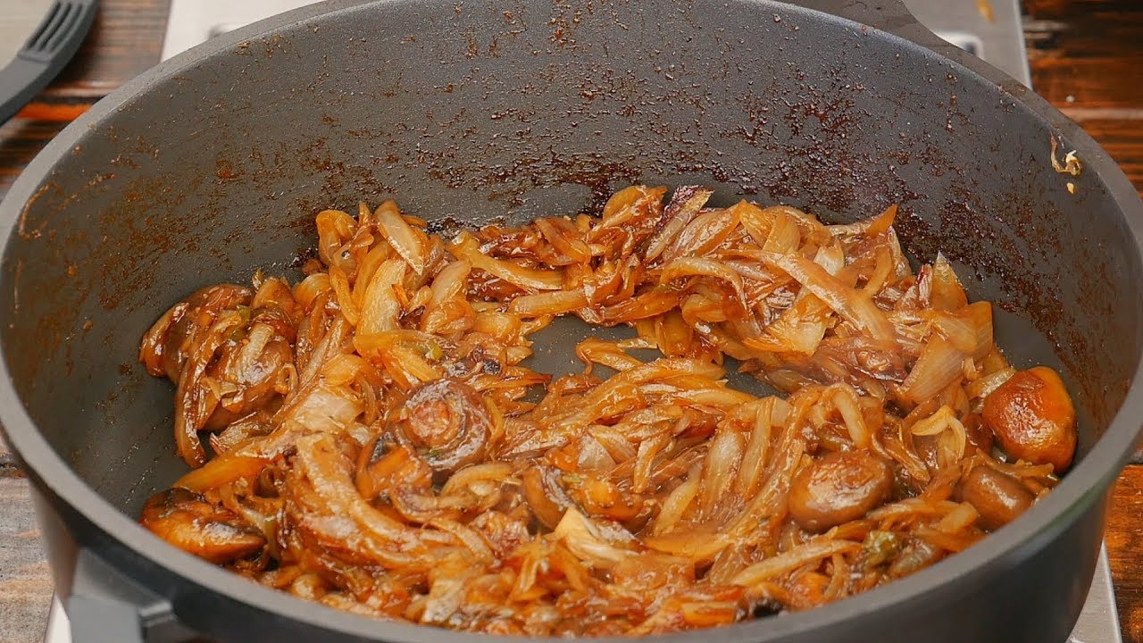 Karmelizowana  CEBULA z pieczarkami, że hohooo  !caramelized onion with mushrooms / Oddaszfartucha