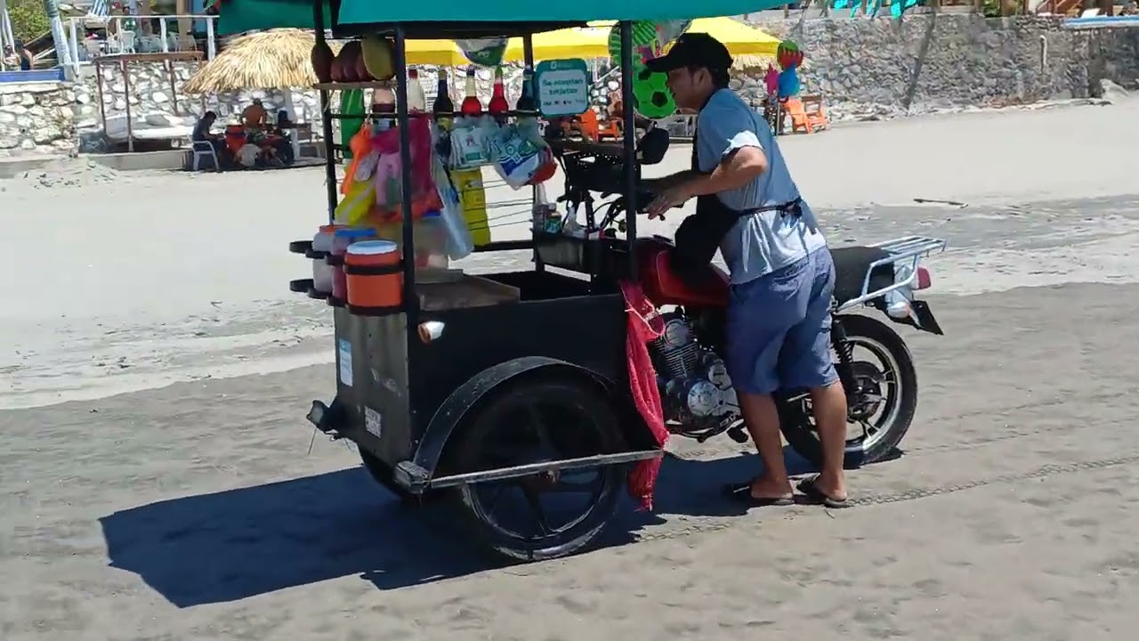 Un paseo por playa Dorada(San Miguel)