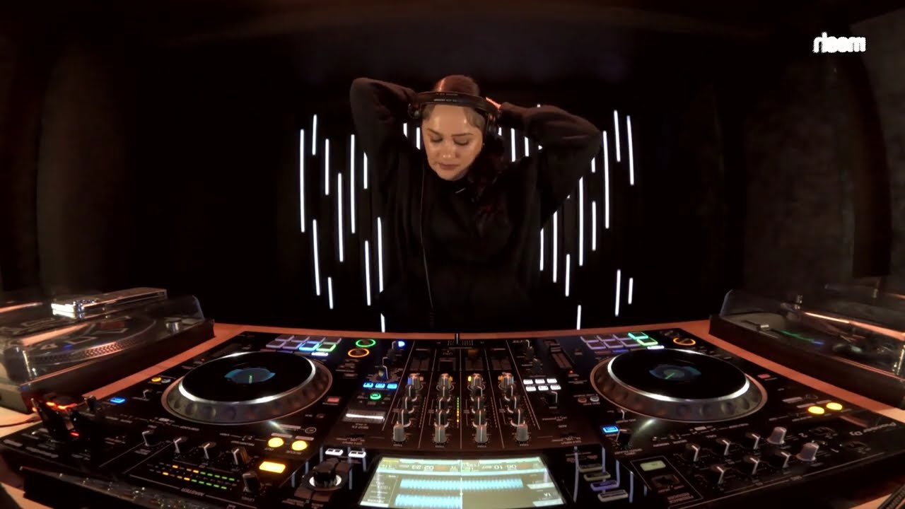 JO KIRA – 2026-03-11 – Mesh Radio