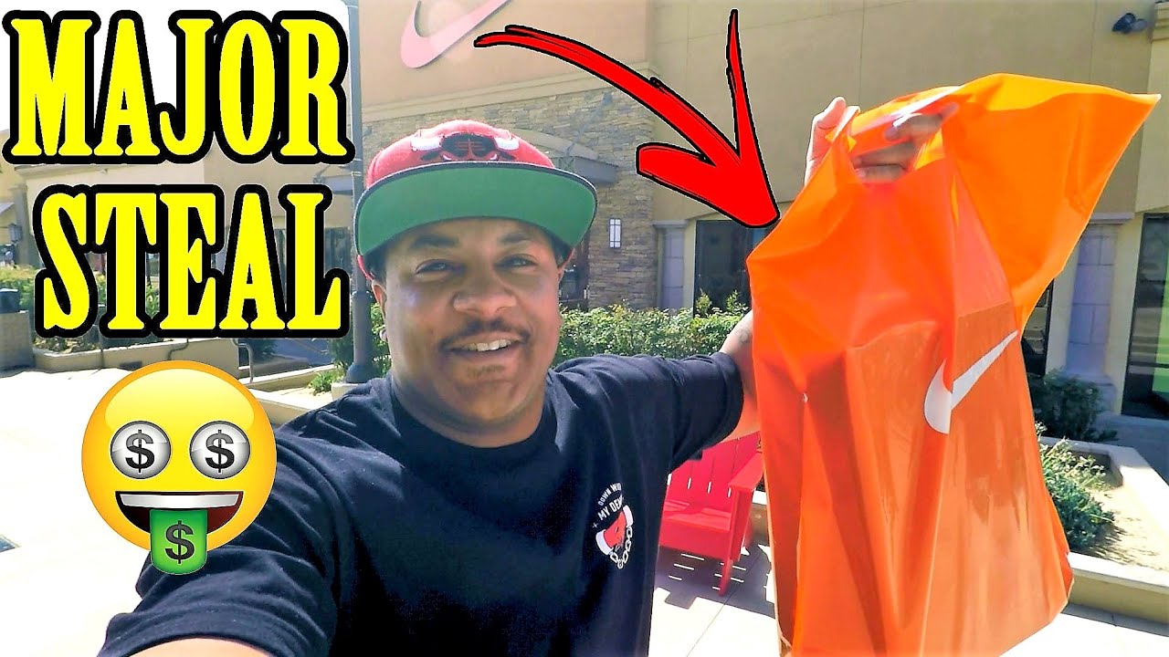 NIKE OUTLET DEALS AND STEALS VLOG !!! EXTRA 30% OFF FRIENDS AND FAMILY WEEKEND !!