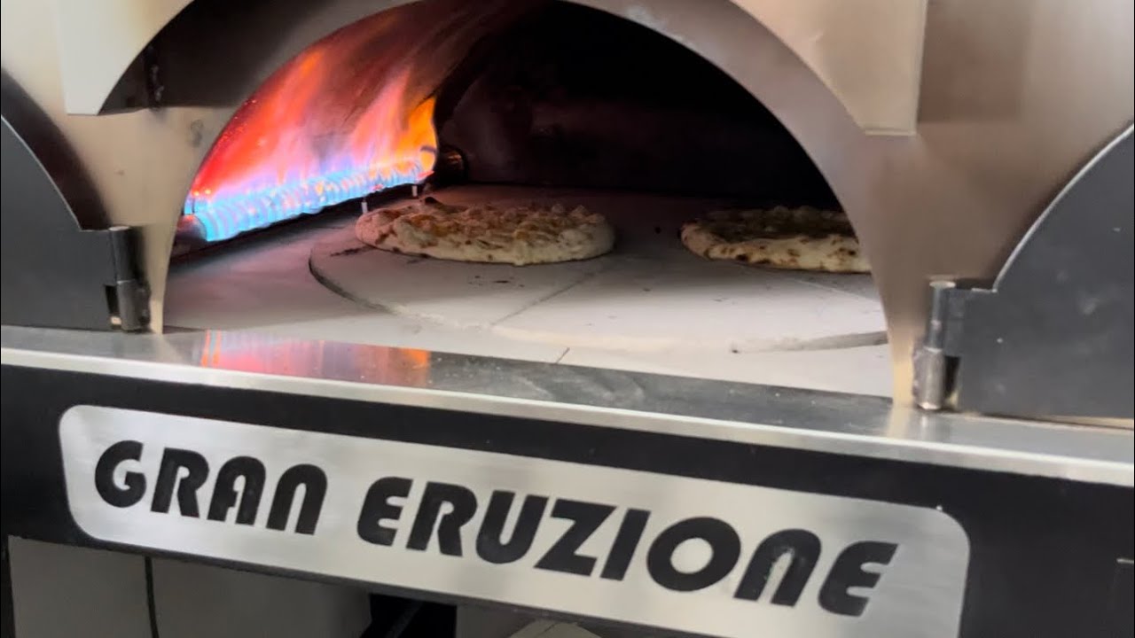 Forno de pizza a gás com lastro rotativo automático - Gran Eruzione 80 - Metallo Prime Fornos