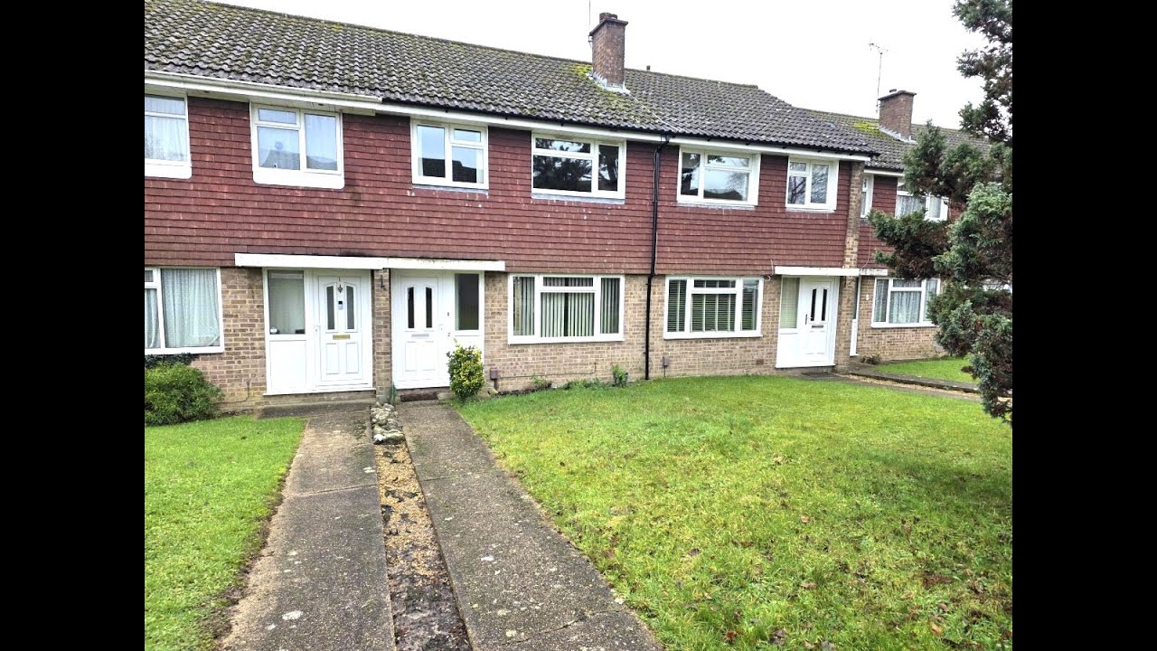 Woodgreen Walk, Calmore, Totton - A Walk through of this 3-bed terraced house by Parkers Lettings.