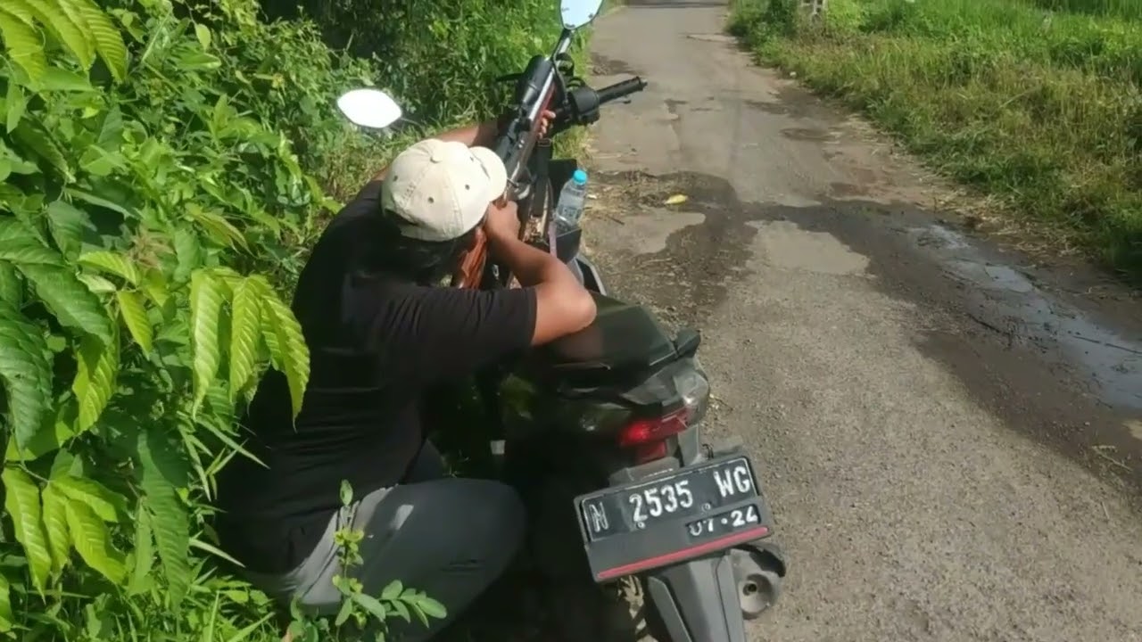 SR..SERIS...EMANG ASYIK.