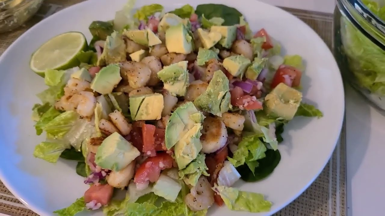 Orange Pepper Shrimp & Avocado Salad! Amazing!