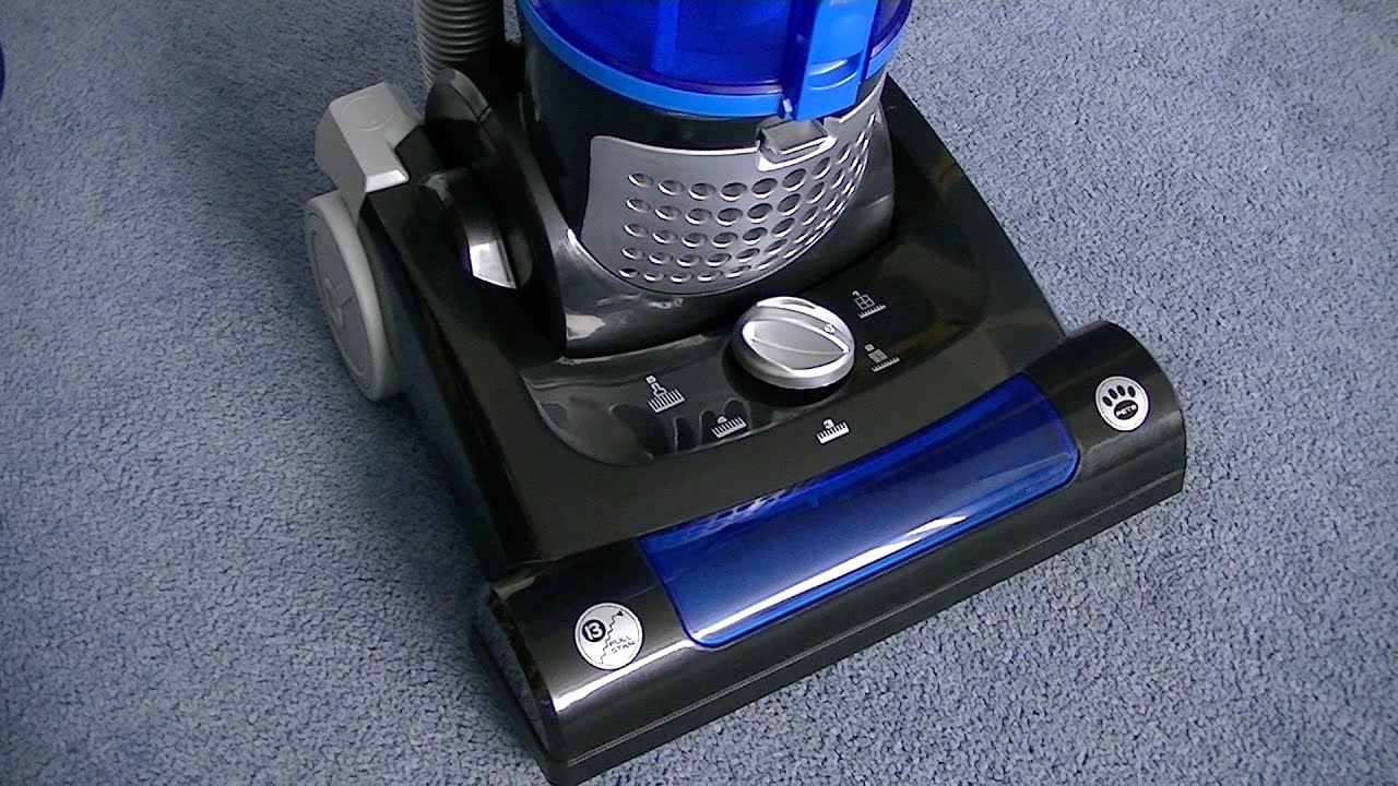 Hoover Blaze Pet Bagless Upright Vacuum Cleaner Demonstration & Review