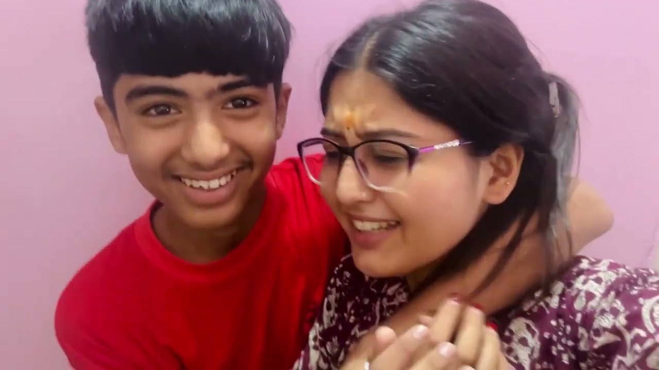 Ye kya😲Janmashtmi k din pooja me hui bhai behen ki ladayi😦