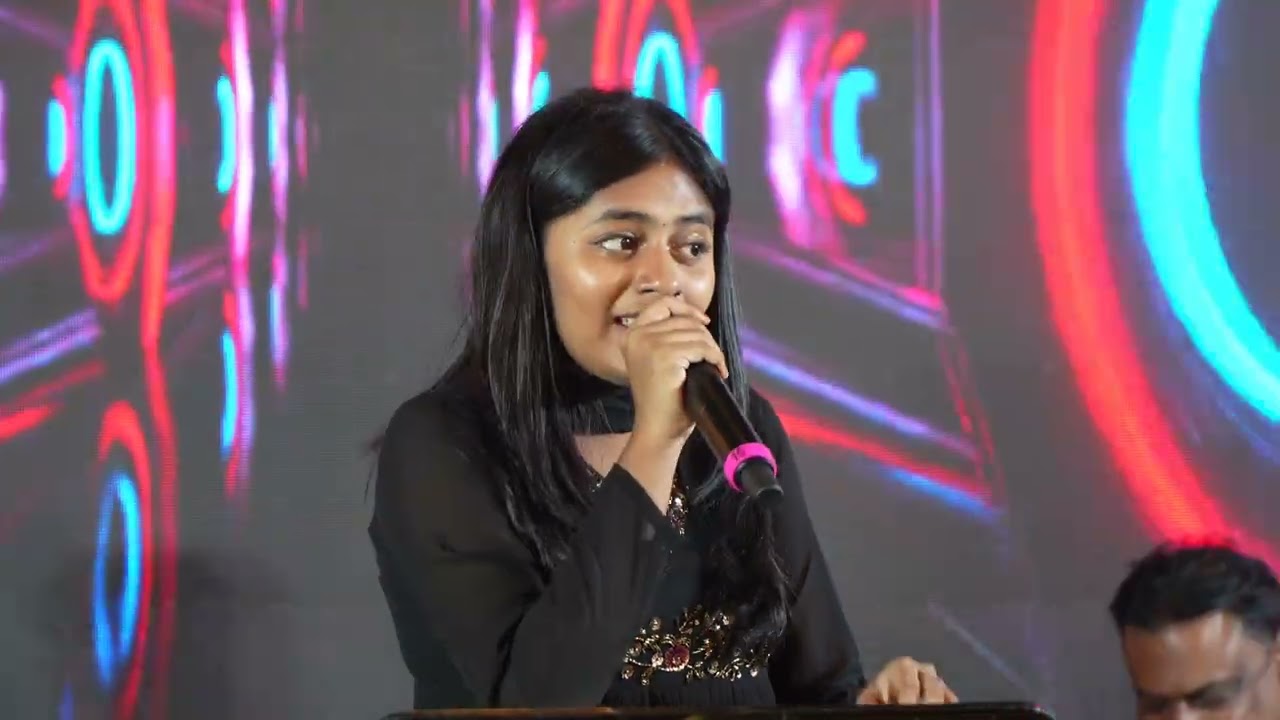 ஆட்டமா தேரோட்டமா Aattama Therottama #praniti #vijayaganth #songlive 