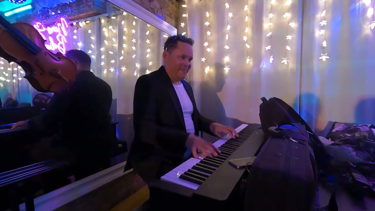 Rene Alvarez & Friends - Cuban Salsa @Tropics68 #livemusic #salsaparty #music #tropics68 #LONDON
