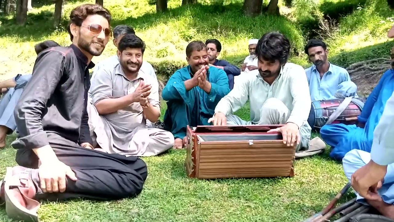 Dohre maye Babar Ali panjkoti ki surli awaz me ak bar lazmi suney