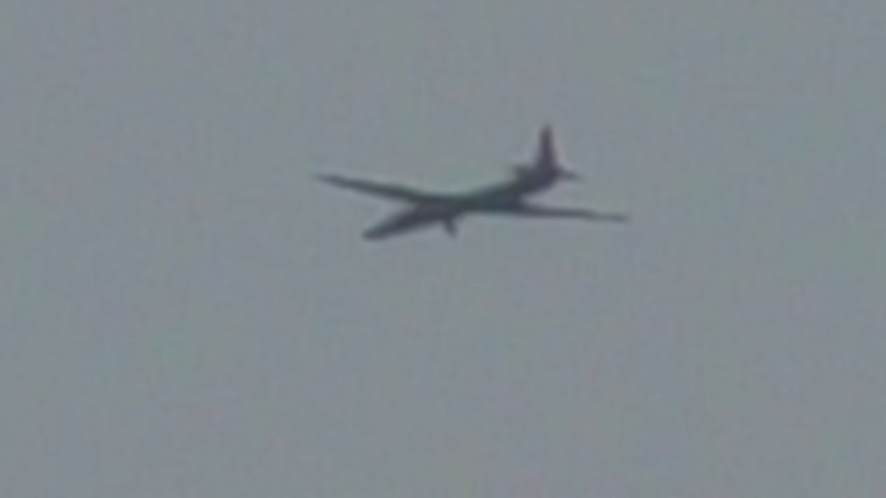 Two T-38s and a rare U-2 dragon lady flying over me 
