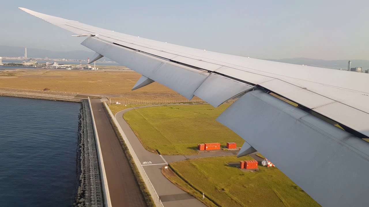 Landing at Kansai international airport:  NokScoot via Boeing 777-200