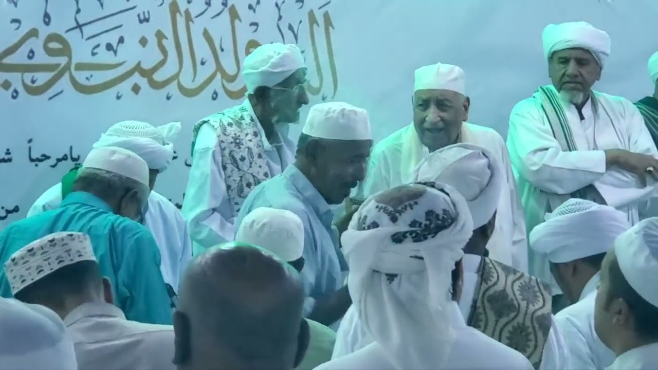 مقطع من المولد عند المنصب العم احمد بن سالم بن محمد الحبشي 20 ربيع اول 1447هـ  في ساحة الشراقي