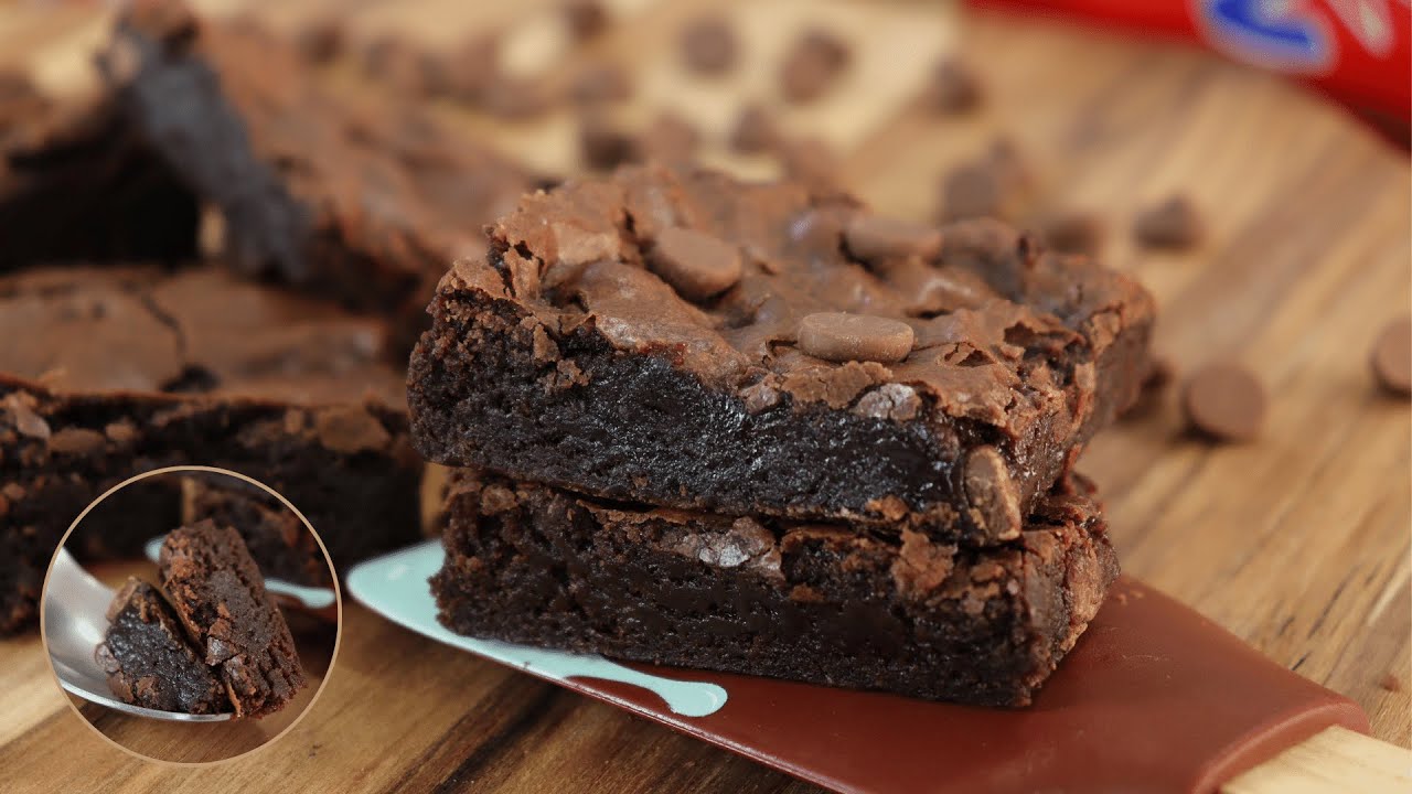 COMO FAZER BROWNIE DE NESCAU MOLHADINHO e com CASQUINHA CRAQUELADA