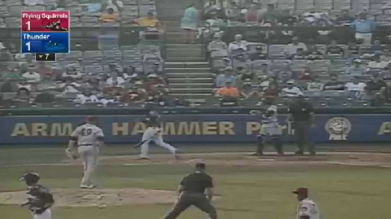 Flying Squirrels' Crick gets Castillo swinging