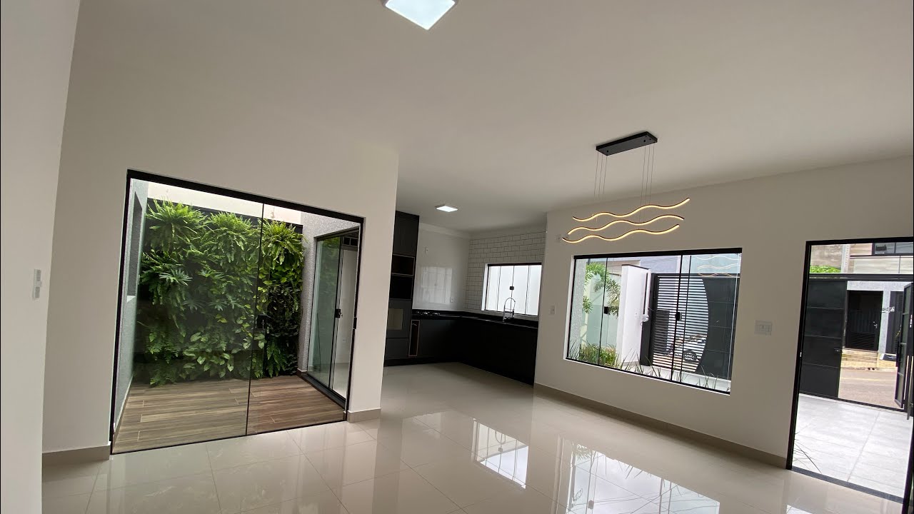 Linda Casa térrea em loteamento aberto Bragança Paulista SP