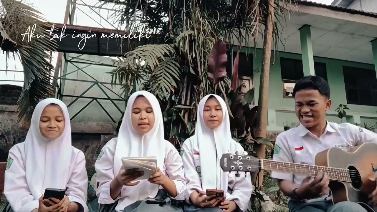Musikalisasi puisi - Aku Yang Mengagumi Mu Dalam Sunyi - Kelompok 5