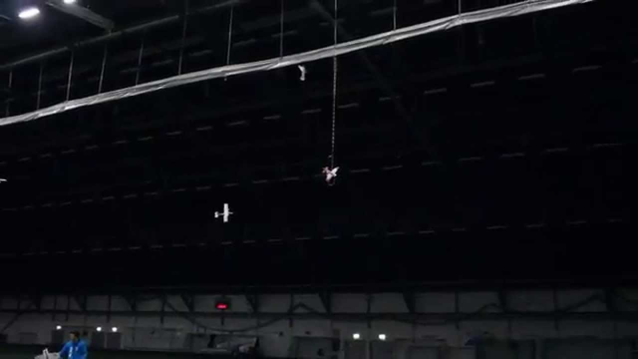 Alex Heindel Smashing planes with his Twinstar