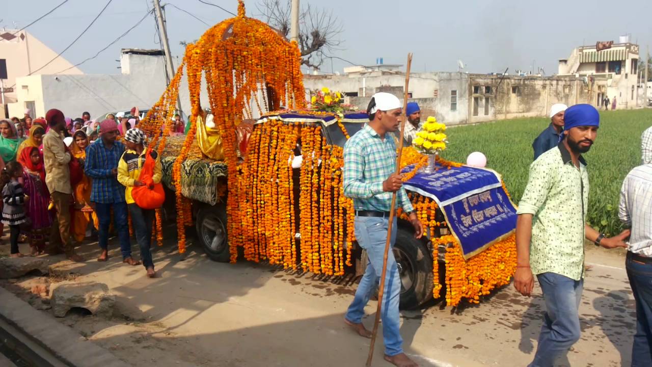Nagar kirtan guru ravidaas ji pind daduwal abadi (2.2016)by:Debi jakhu