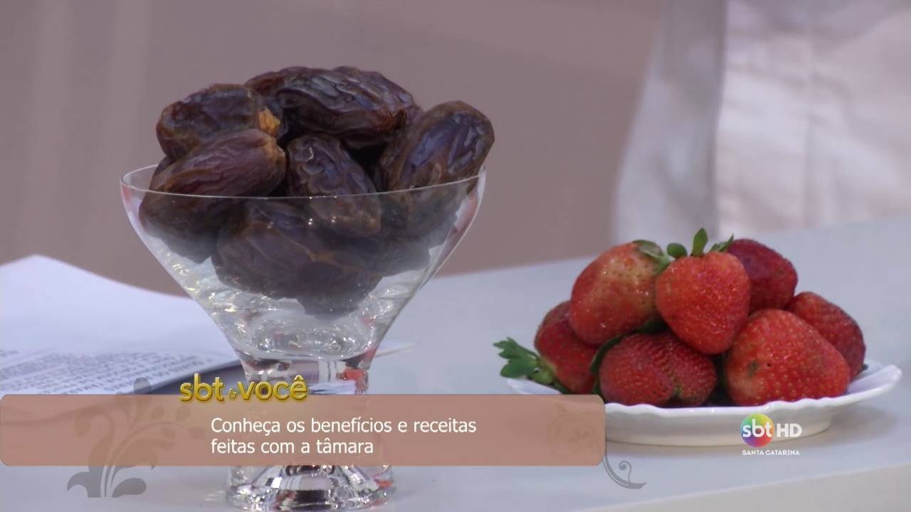 Conheça os benefícios e receitas feitas com a tâmara