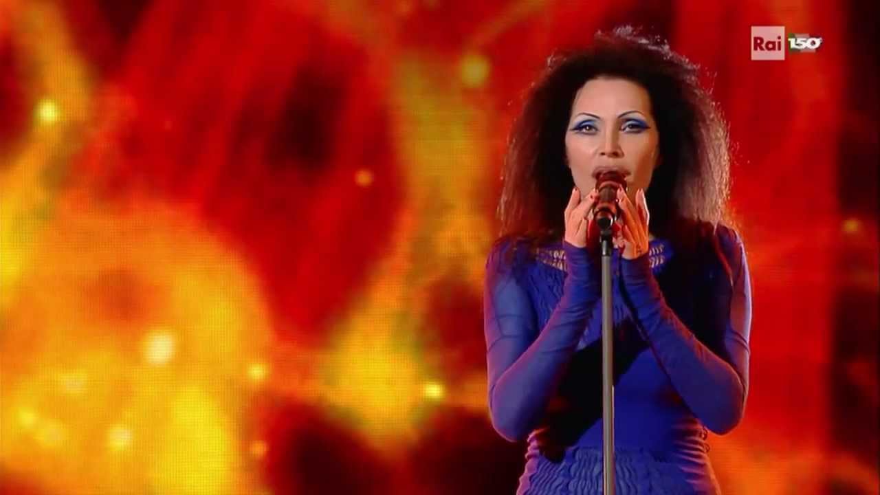 Anna Oxa - O sole mio - 17/02/11 - Sanremo 2011 HD