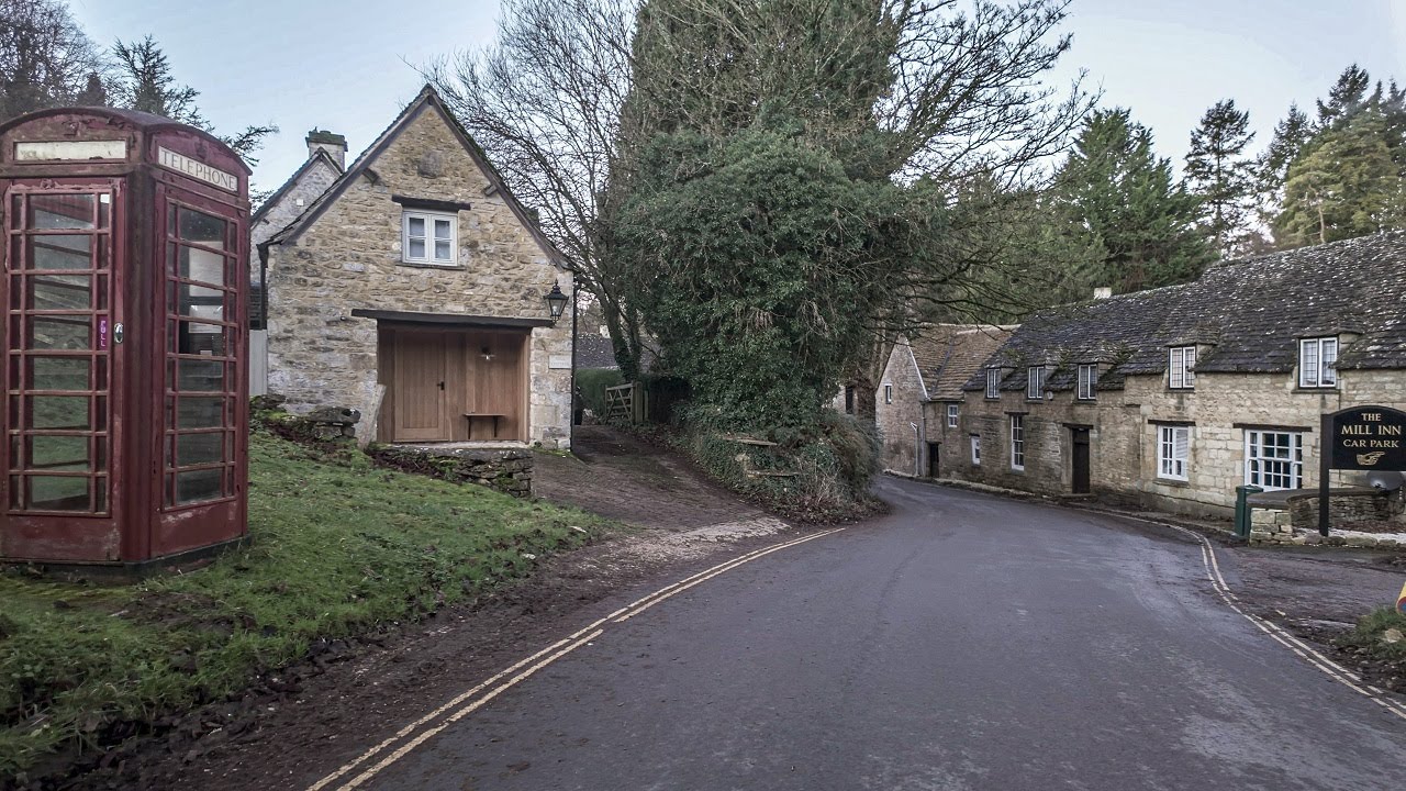 A Relaxing Morning Walk in the Cotswold Village of Withington