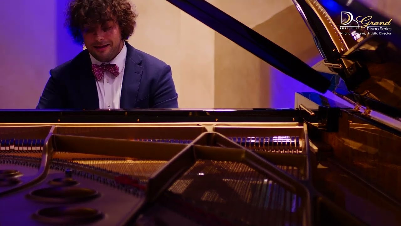 Martin Garcia Garcia plays Fryderyk Chopin: Polonaise Op. 44