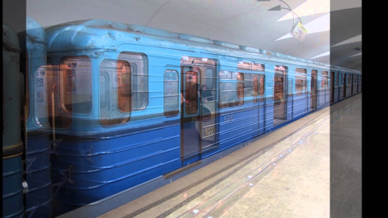 в память о вагонах  Ем-508 и Ем-509