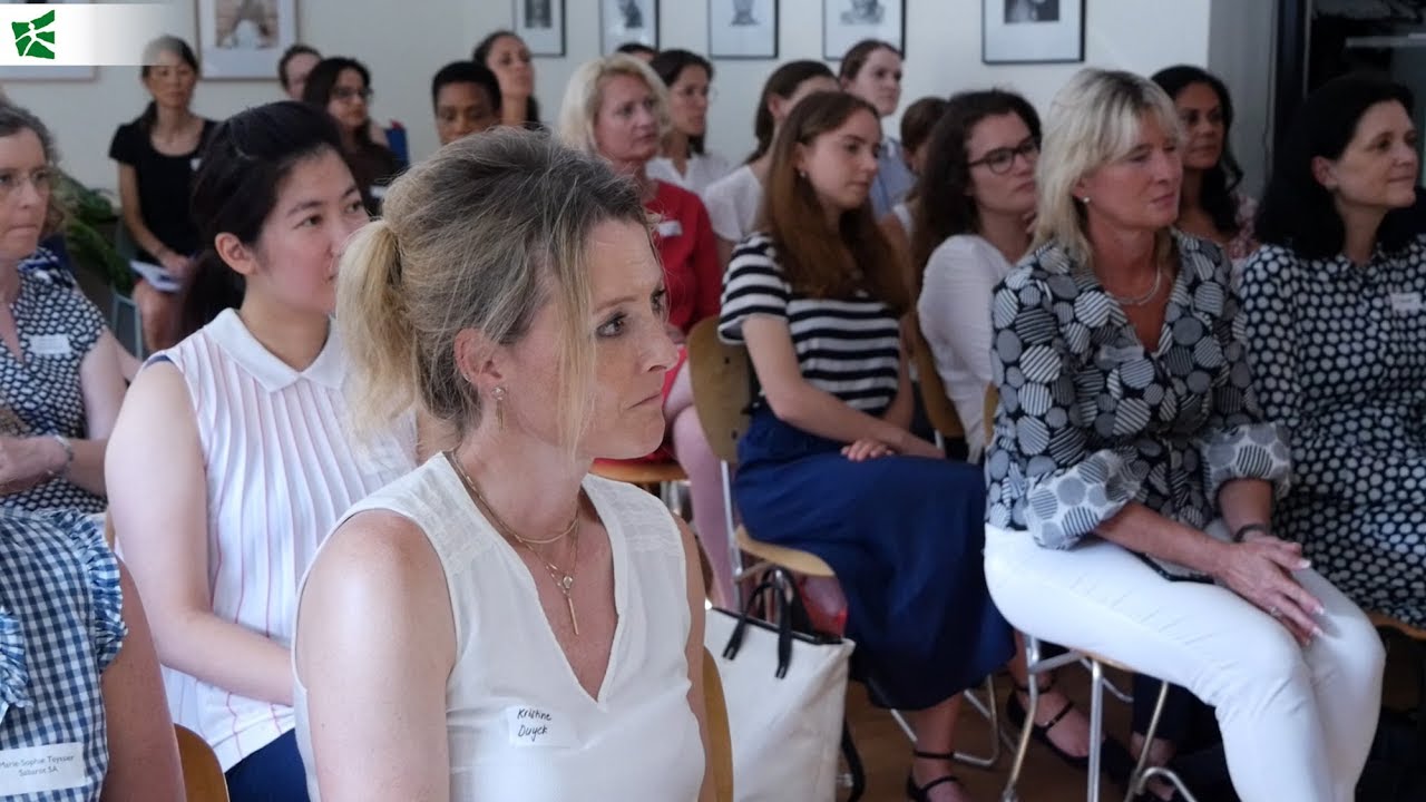 #2minutes: Women&rsquo;s Perspective on Leadership and Career Growth