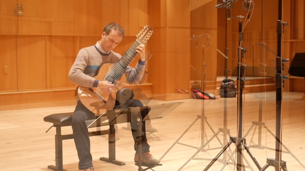 Nicolò Spera, 10-string guitar: H.I.F. Biber Passacaglia (from the Rosary Sonatas, ca. 1676)