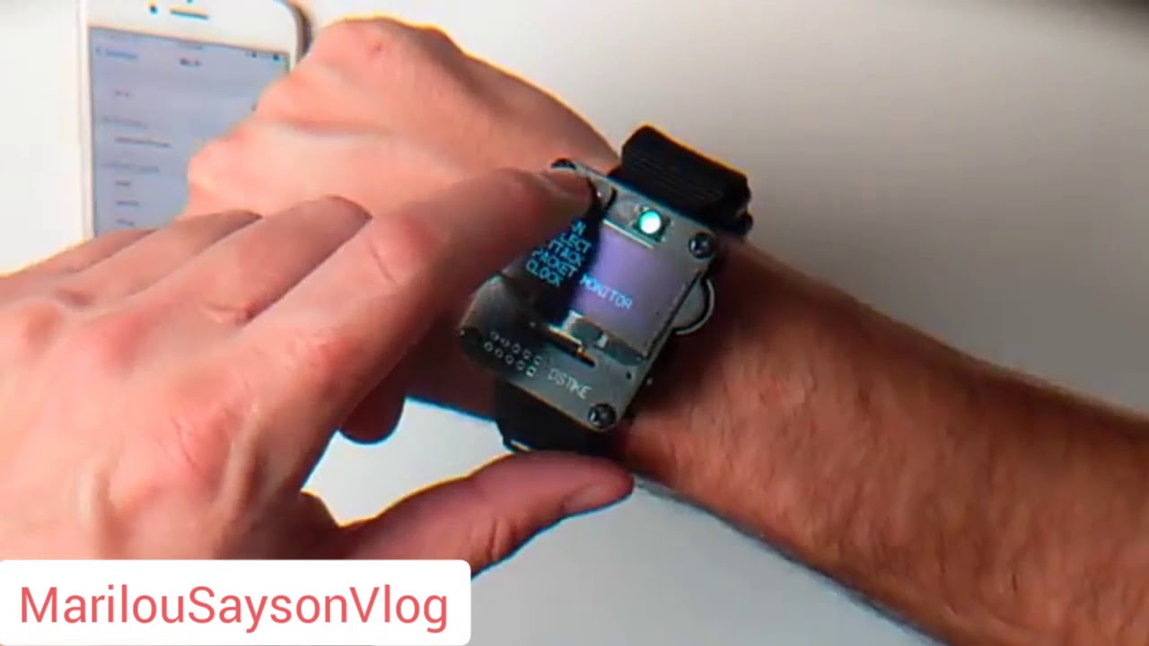 Deauther Watch Demo from DSTIKE When Smart Watches Attact