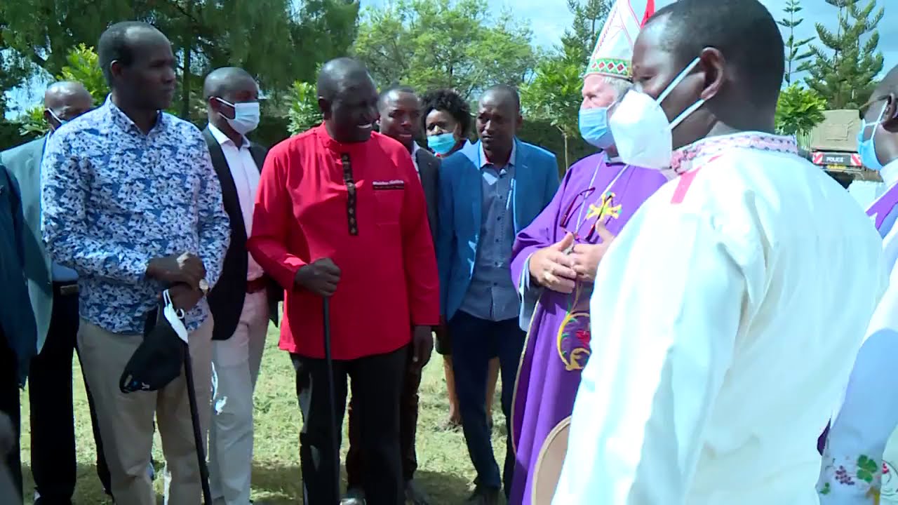 RUTO ARRIVES IN SAMBURU! ATTENDS A SUNDAY SERVICE AT THE CATHOLIC DIOCESE OF MARALAL!!