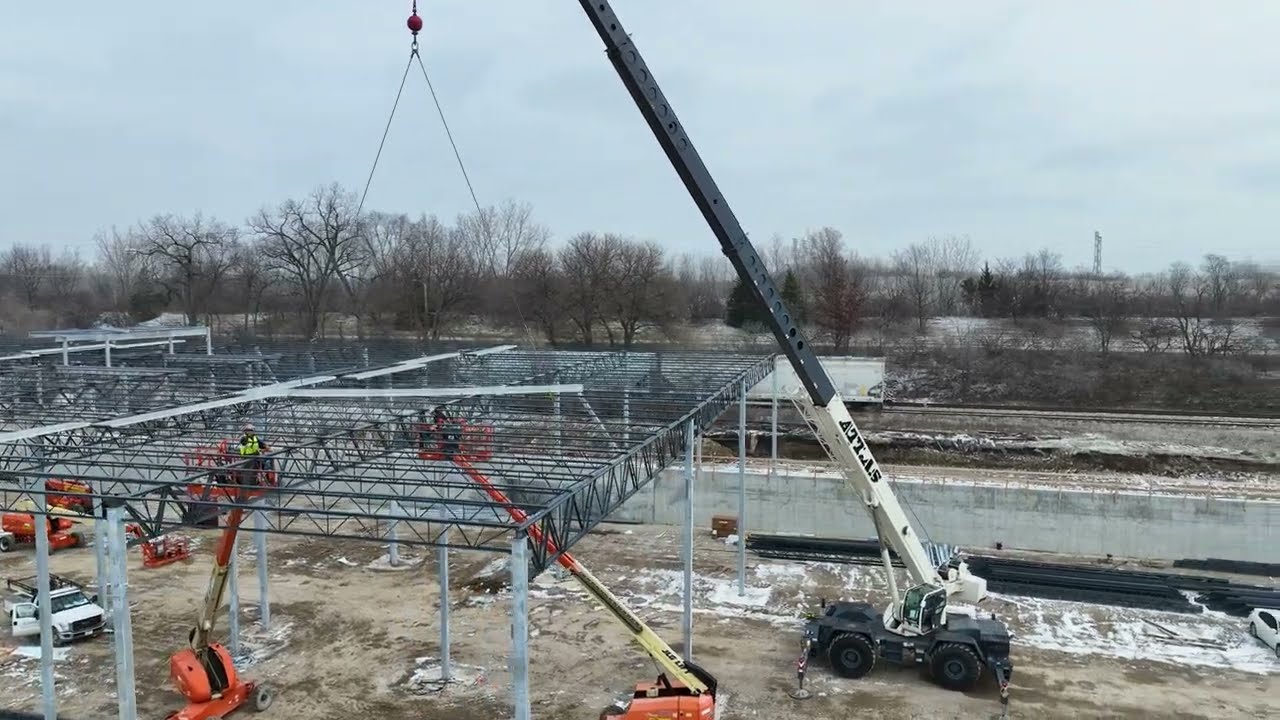 Winter Construction of Steel Structure and Decking