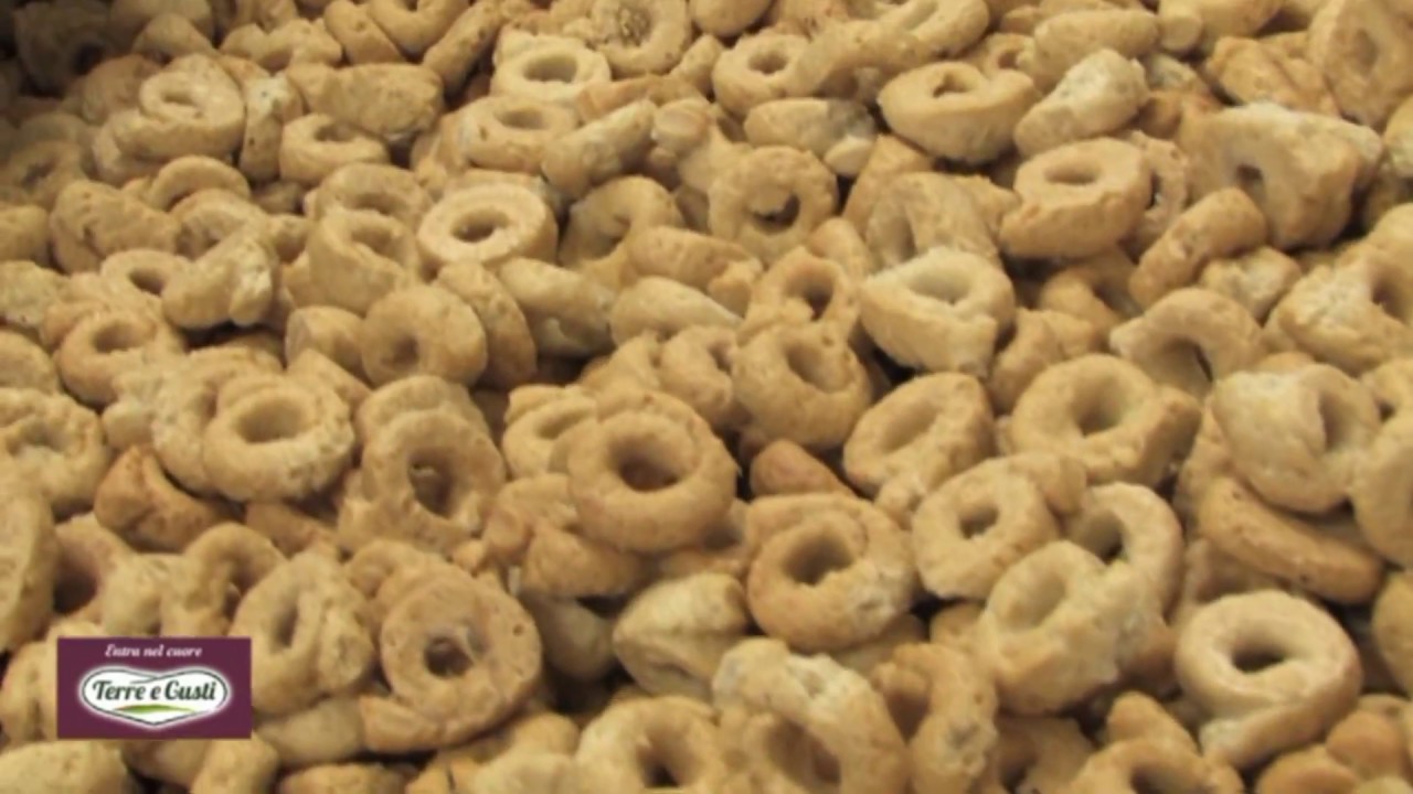 Produzione Scaldatelli Terre e Gusti
