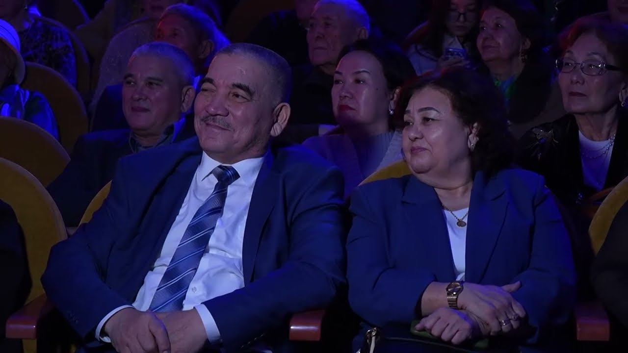 Қазақ театр өнерінің қара шаңырағы - М.Әуезов театрына 100 жыл !